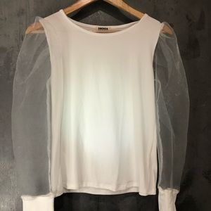 Gorgeous puff sleeve top